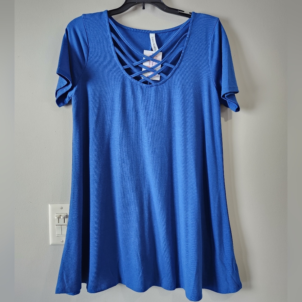 Zenana Premium criss cross top
